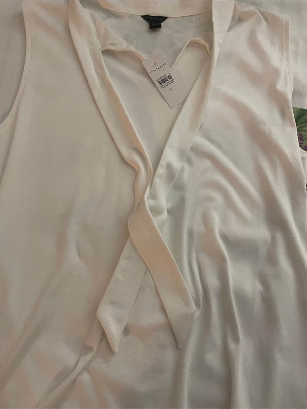 Ann Taylor White Tie-Neck Sleeveless Blouse - Picture 5 of 6